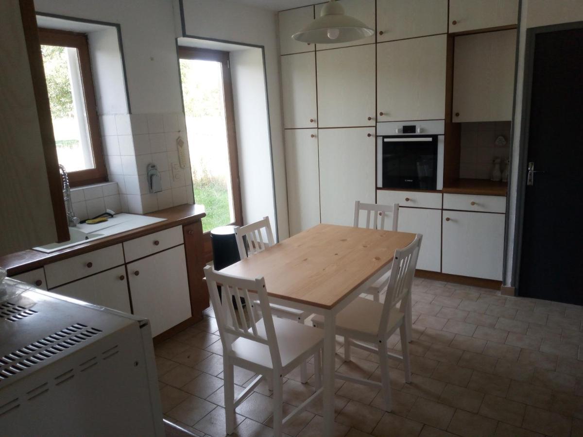 Gite A La Ferme Le Rousset Zewnętrze zdjęcie